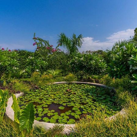 Stayvista'S Anantam - Luxury 4Br Villa With Huge Swimming Pool In Delhi 뉴델리 외부 사진