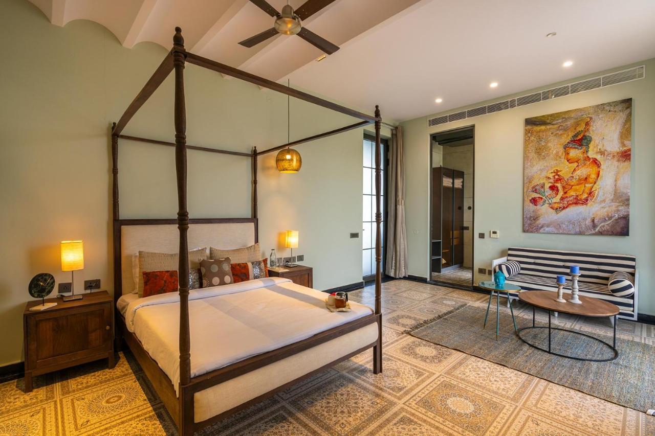 Stayvista'S Anantam - Luxury 4Br Villa With Huge Swimming Pool In Delhi 뉴델리 외부 사진